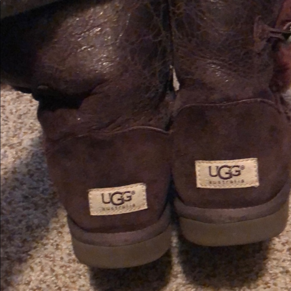Purple textured UGGS - Bailey Button